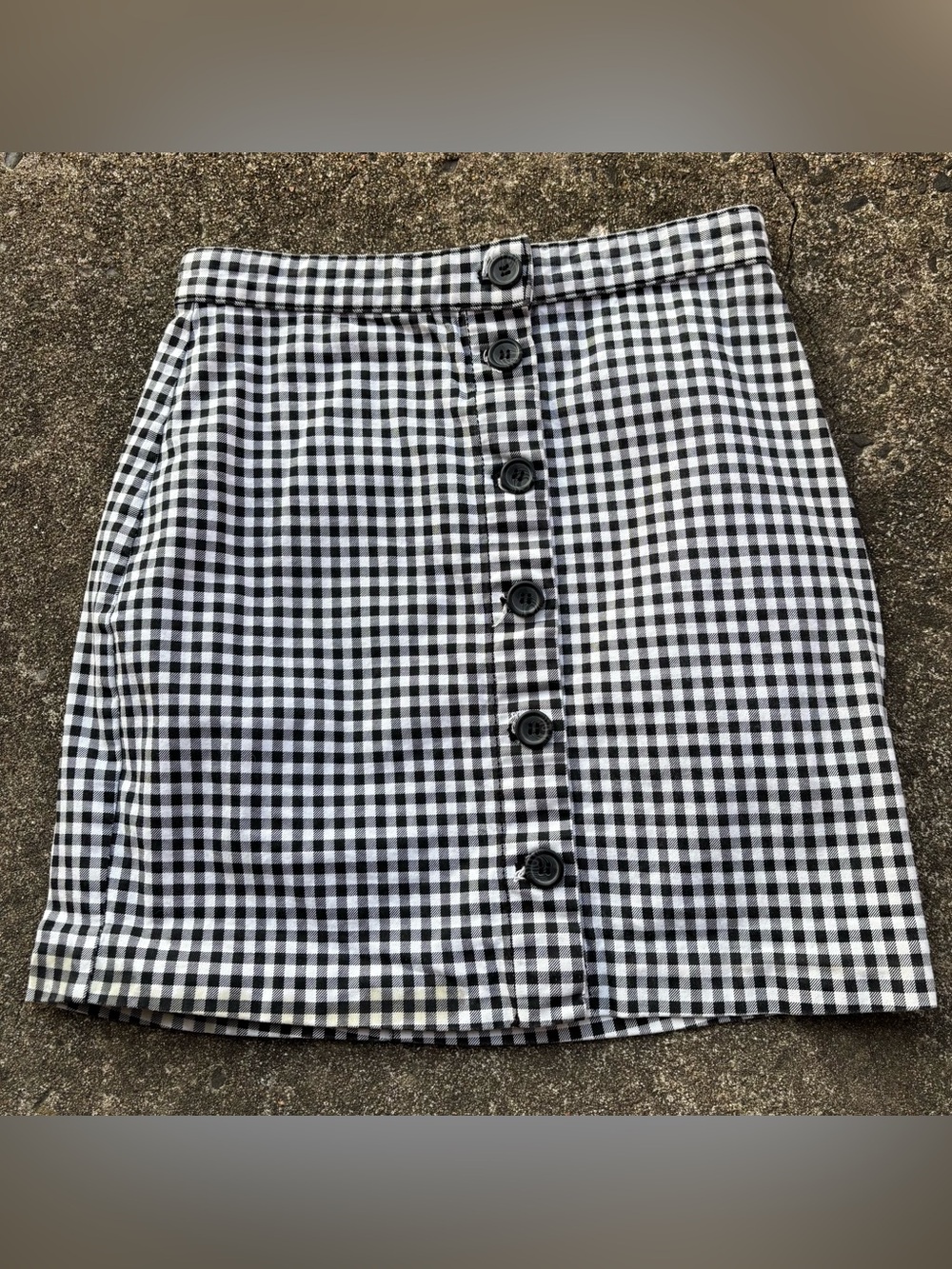 H&M Black & White Gingham Button-Front Mini Skirt
